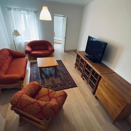 Spacious - 140 Square Meters Apartment, Vilnius City Centre Bagian luar foto