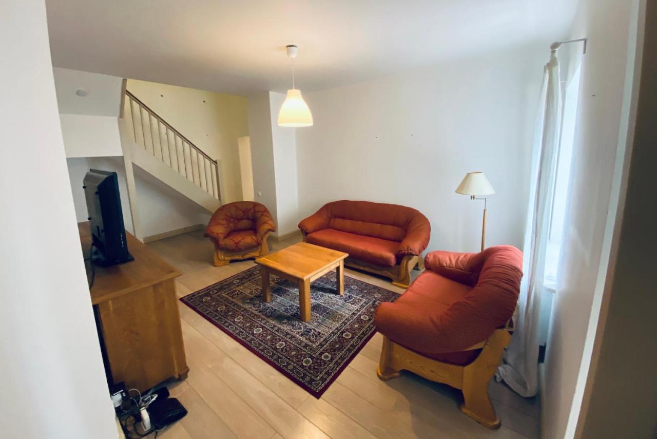 Spacious - 140 Square Meters Apartment, Vilnius City Centre Bagian luar foto