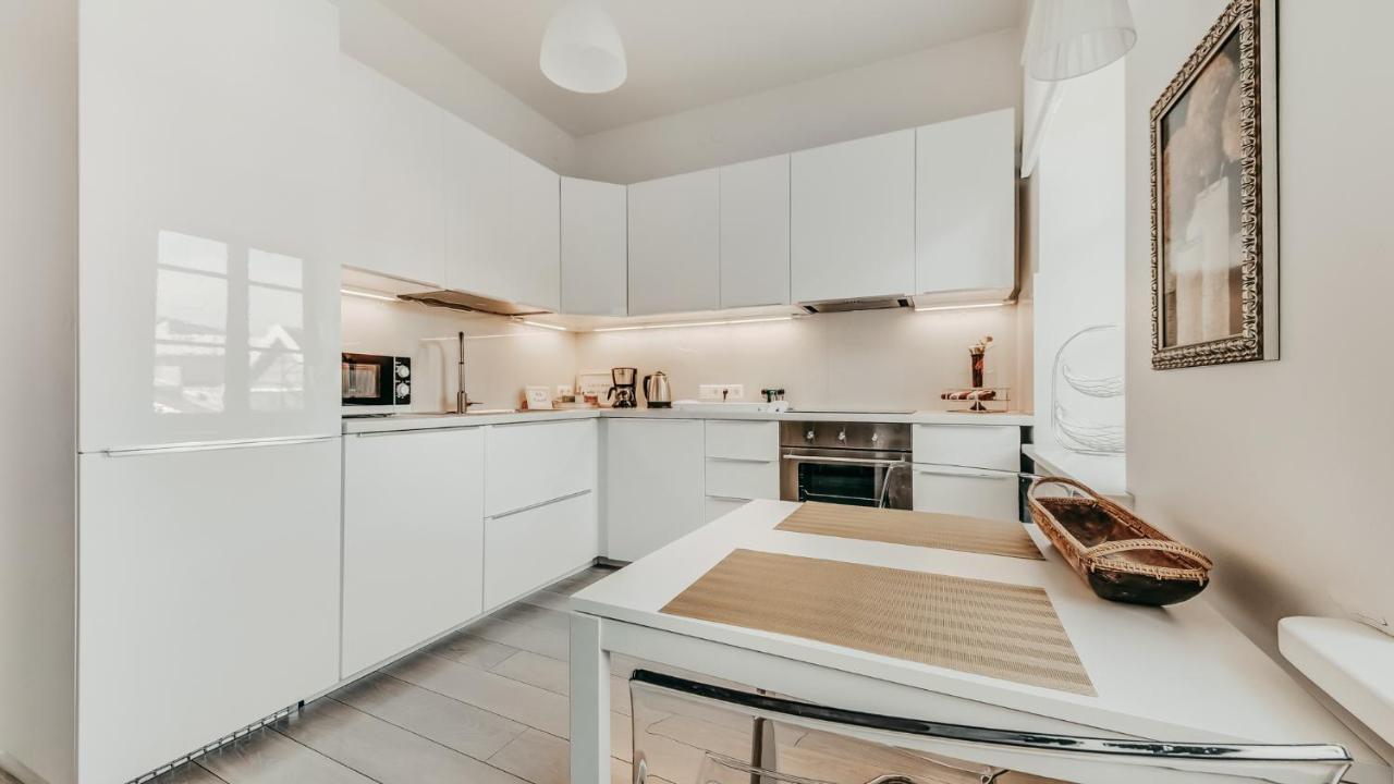 Spacious - 140 Square Meters Apartment, Vilnius City Centre Bagian luar foto